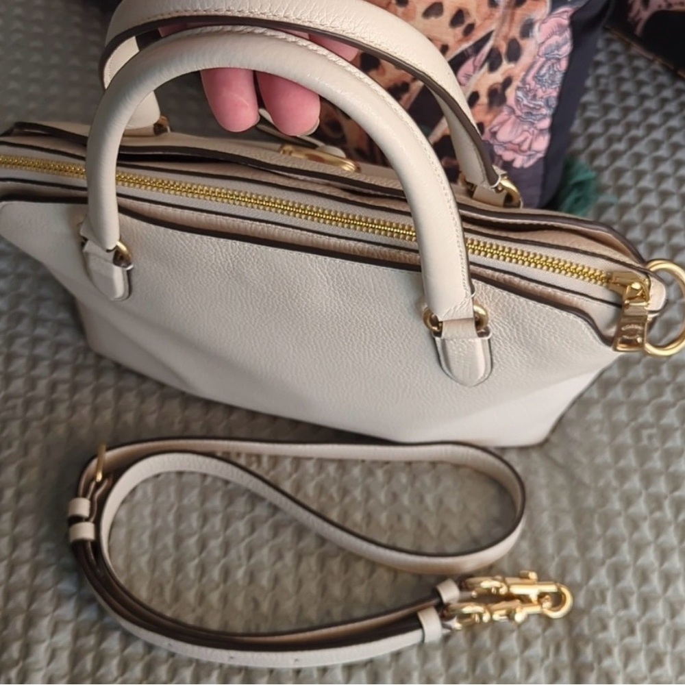 Coach Remi Satchel - Picture 4 of 14